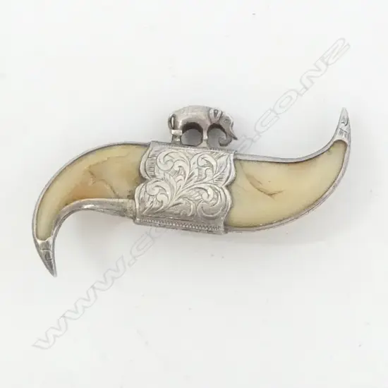 ANTIQUE DOUBLE TIGER CLAW BROOCH W.65mm