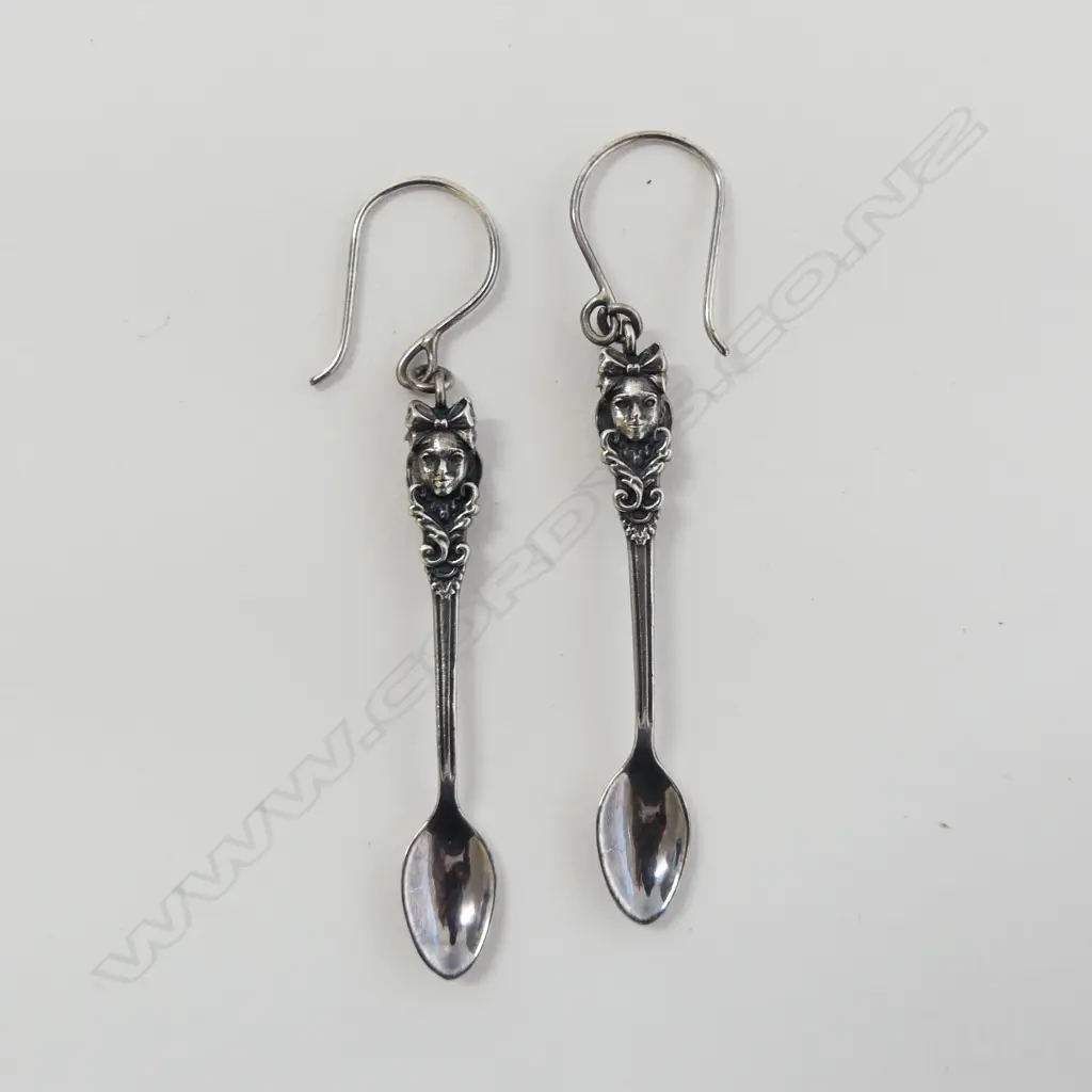 PR NICK VON D SILVER SPOON EARRINGS Image 1++
