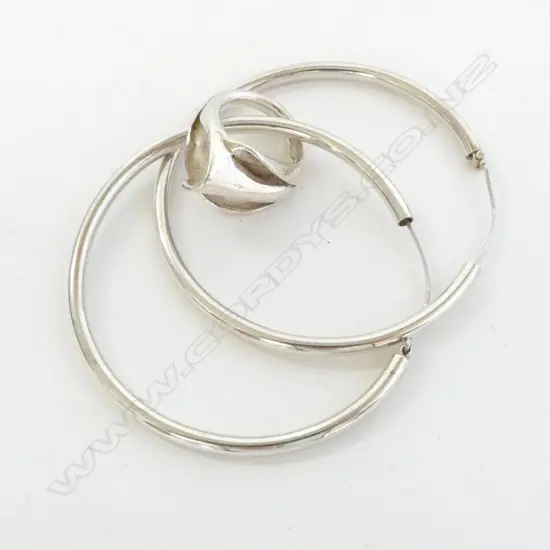 PR STG SILVER HOOP EARRINGS + RING 38.5gms