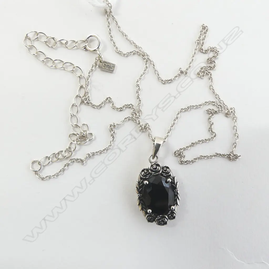 REGAL ROSE NECKLACE, SILVER & GEM PENDANT on SILVER CHAIN Image 1++