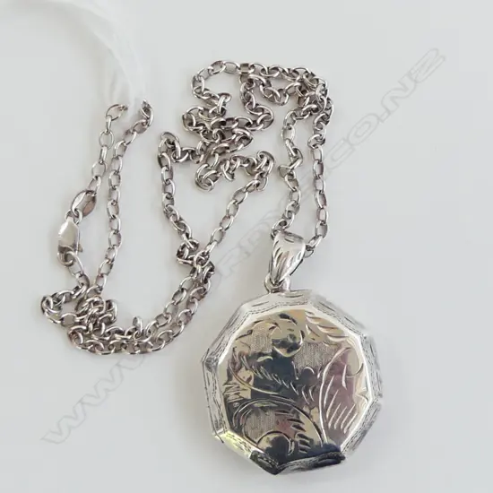 SILVER OCTAGONAL HINGED LOCKET ON SILVER CHAIN