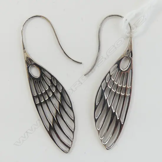 PR NICK VON K BUTTERFLY WING EARRINGS (boxed)