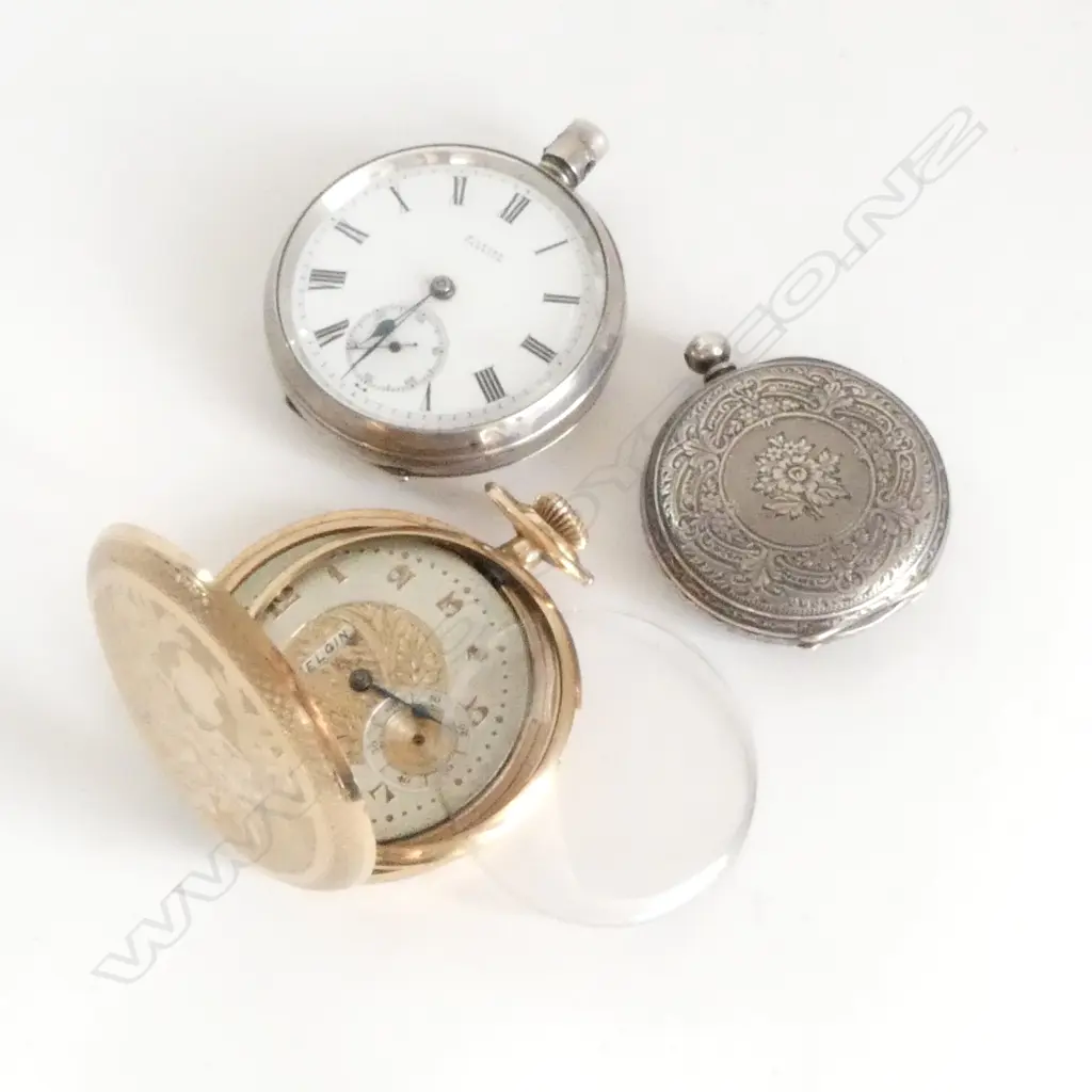 3 OLD POCKET WATCHES AS IS Image 1++