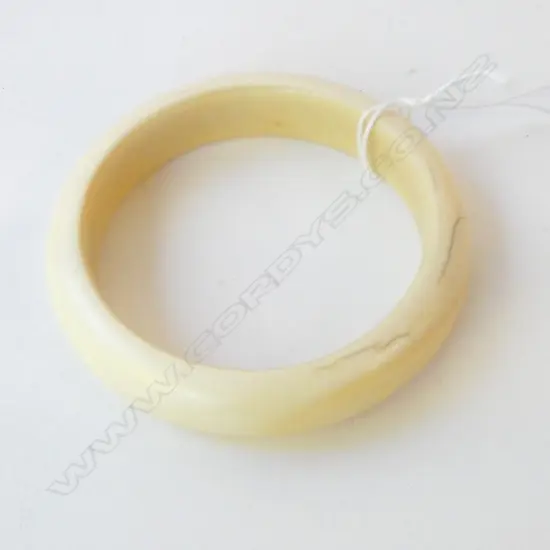 c.1900 CARVED IVORY PLAIN HALF HOOP BANGLE Dia.83mm external.