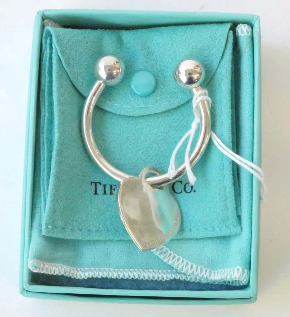 TIFFANY SILVER KEY RING IN BOX 33G Image 1++