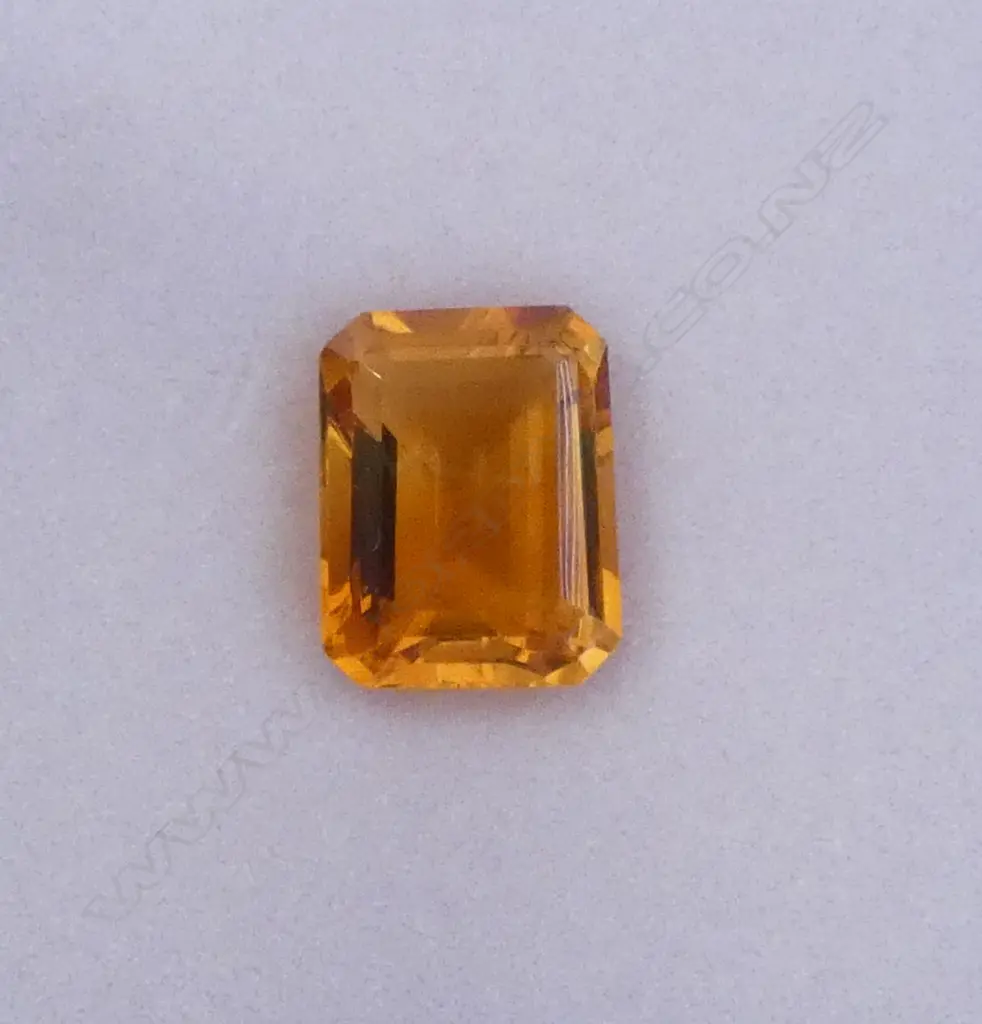 YELLOW OCTAGON CUT CITRINE, 9.89ct, AIG REPORT Image 1++