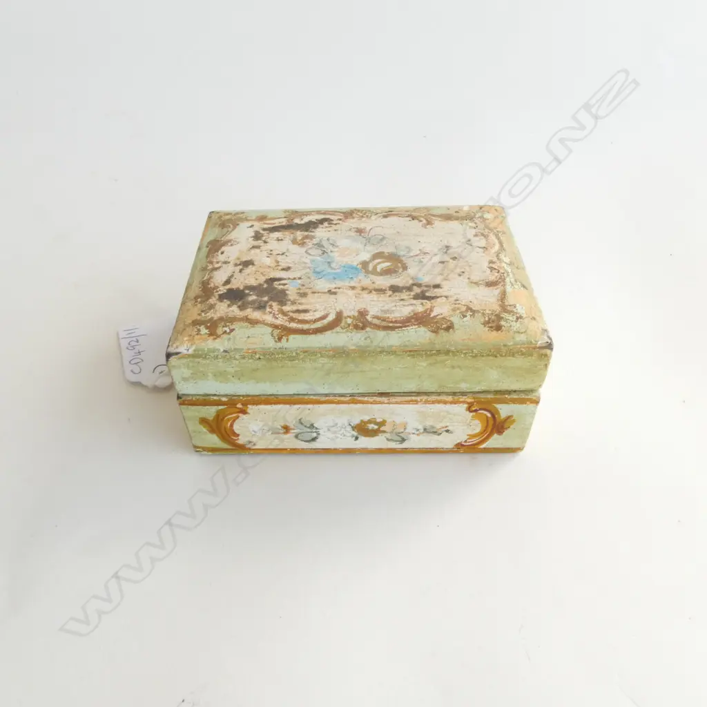 ITALIAN PAINTED BOX W.100mm + ASST. COSTUME JEWELLERY Image 1++