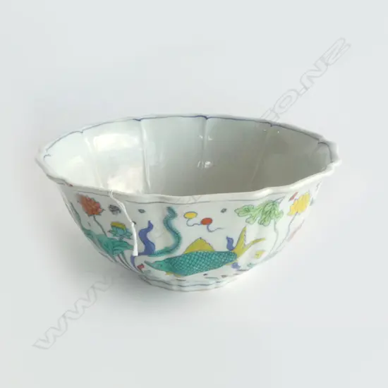 Mark Fish Algae Pattern Doucai Kuikou bowl with Ming Dynasty Xuande Period Mark but later Dia.225mm