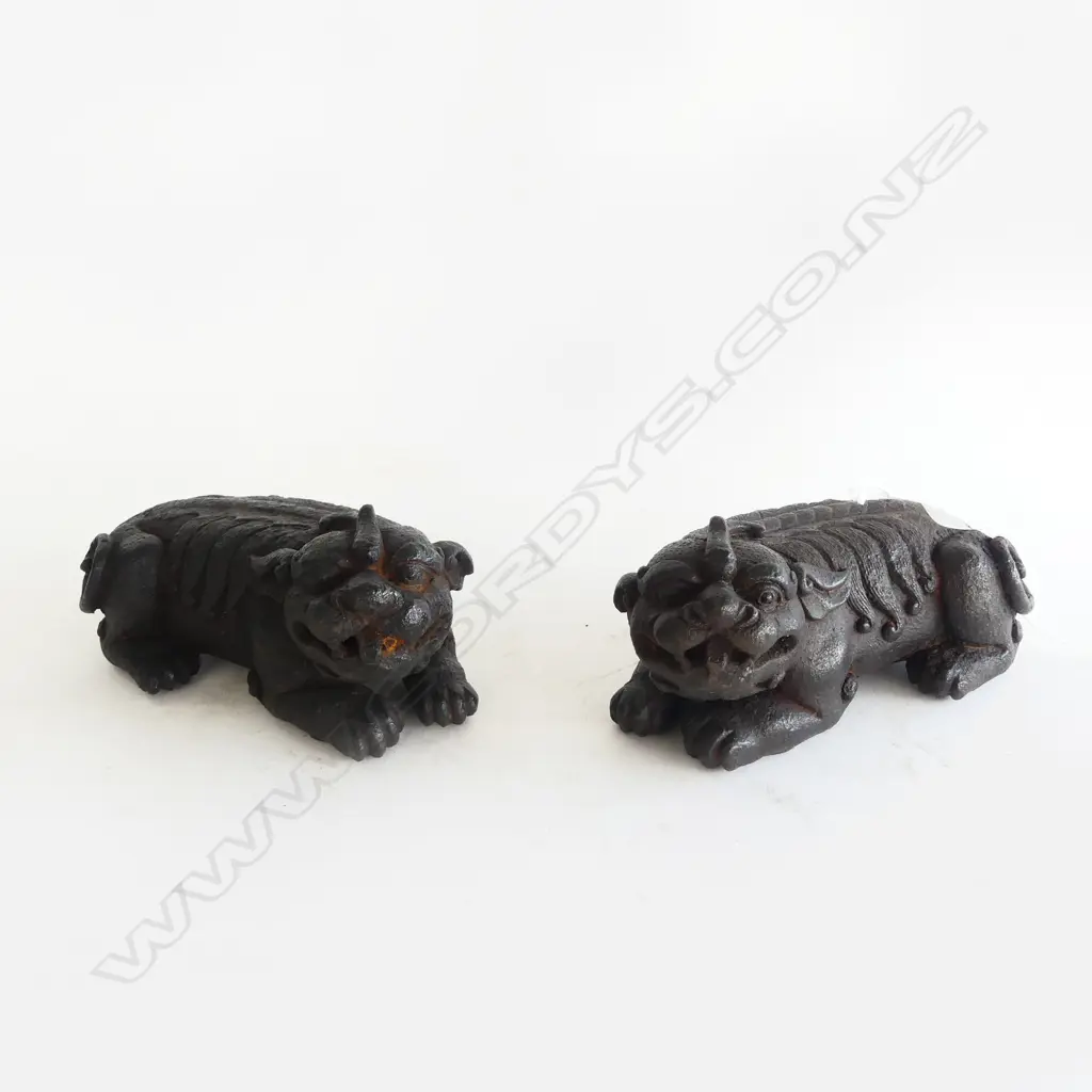 PR CAST IRON ORIENTAL TEMPLE FU DOGS W.130mm Image 1++
