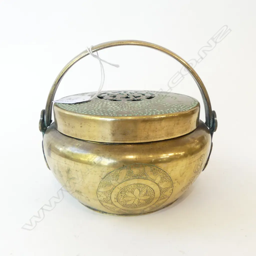 ORIENTAL LIDDED BRASS CONTAINER / INCENCE BURNER 165mm dia Image 1++
