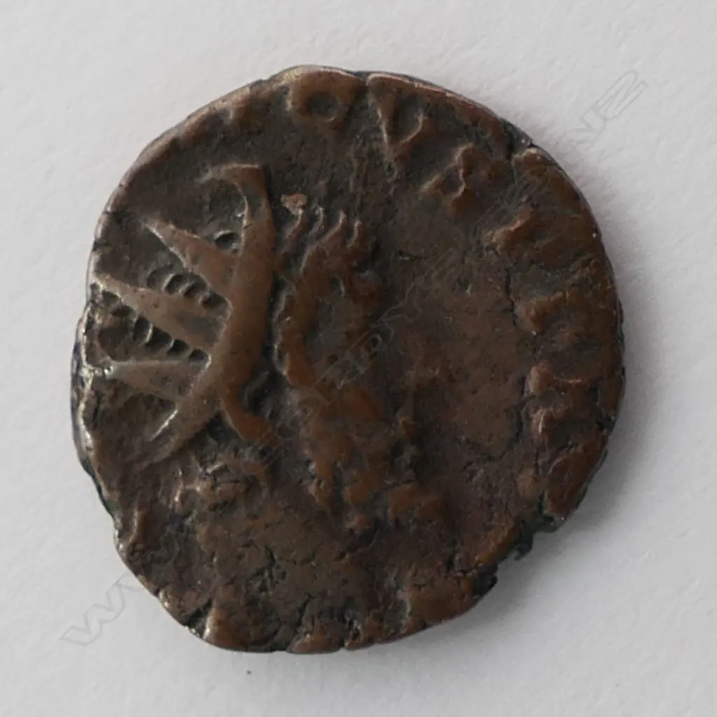 ROMAN COIN, TETRICUS I  270-273 AD 15mm dia Image 1++