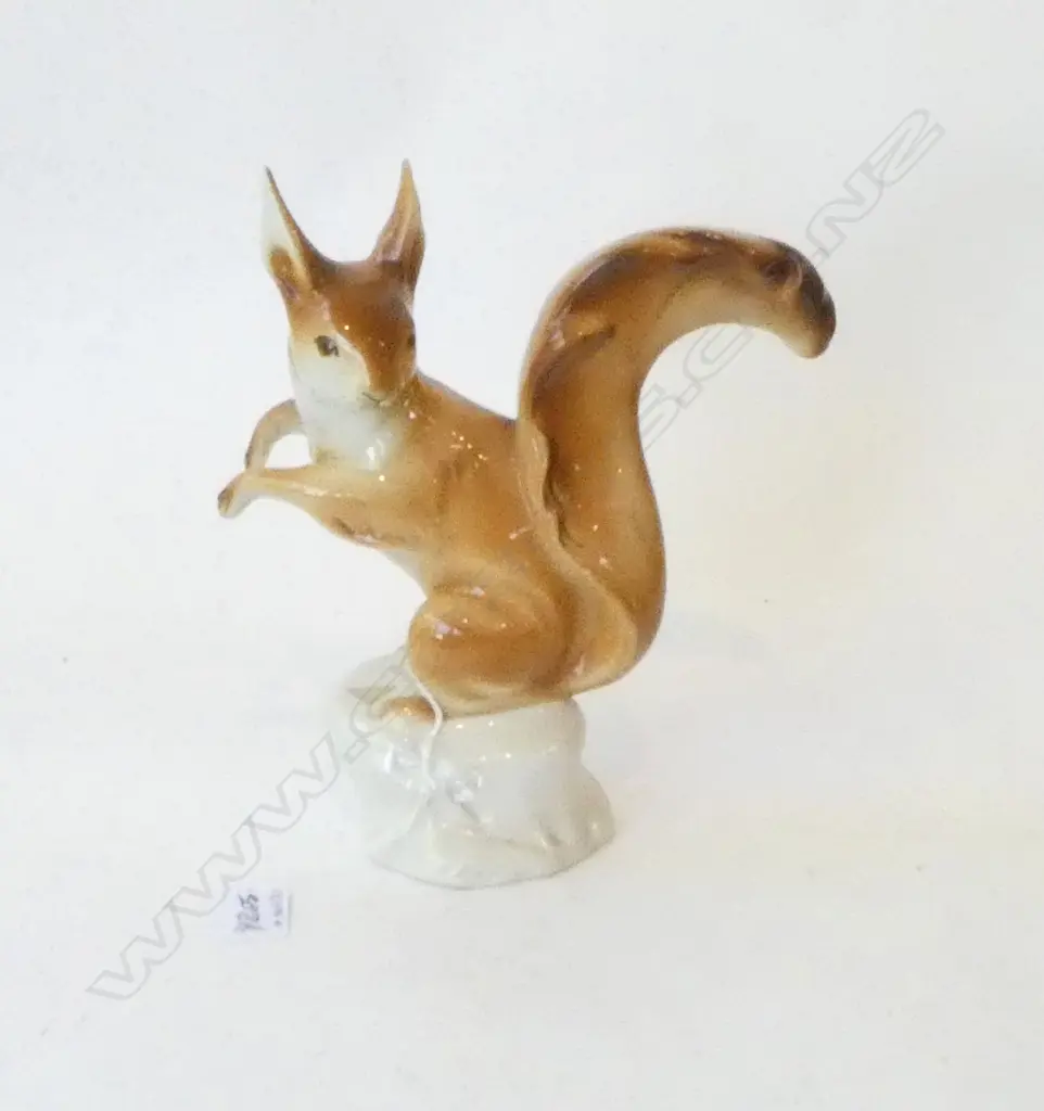 ROYAL DUX SQUIRREL H.240mm Image 1++