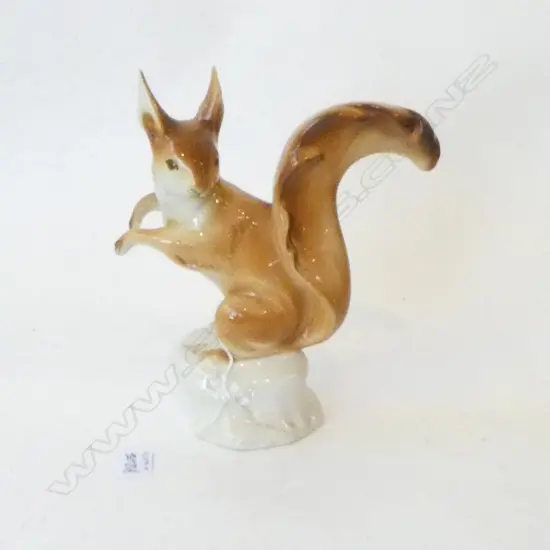 ROYAL DUX SQUIRREL H.240mm