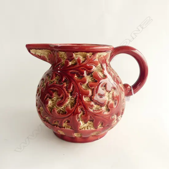 LARGE BESWICK RED JUG WITH FERN DECORATION IN RELIEF H.220 Dia 290mm