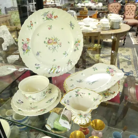C/CLIFF  OLD BRISTOL PAT 3 PLATES SMALL VASE ETC