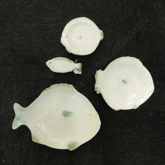 18  SHORTER & SONS FISH PLATES