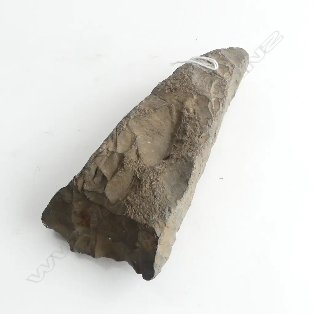 OLD LARGE PACIFIC STONE ADZE BROAD CHIPPING (ROUGHOUT) L.250mm Image 1++