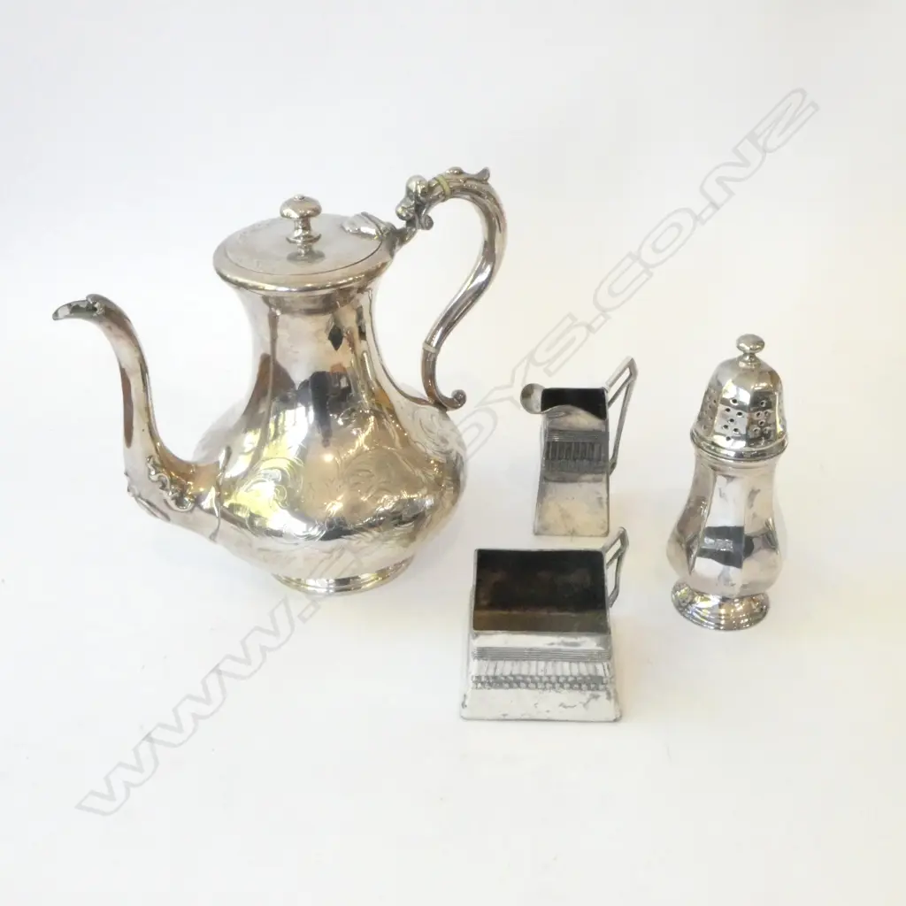 4 PCES SILVER PLATE Image 1++