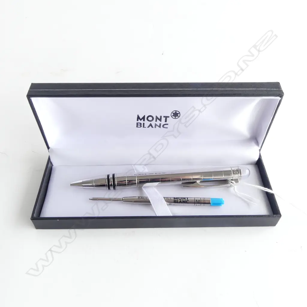 MONT BLANC ROLLER PEN in BOX w serial number & extra cartridge Image 1++