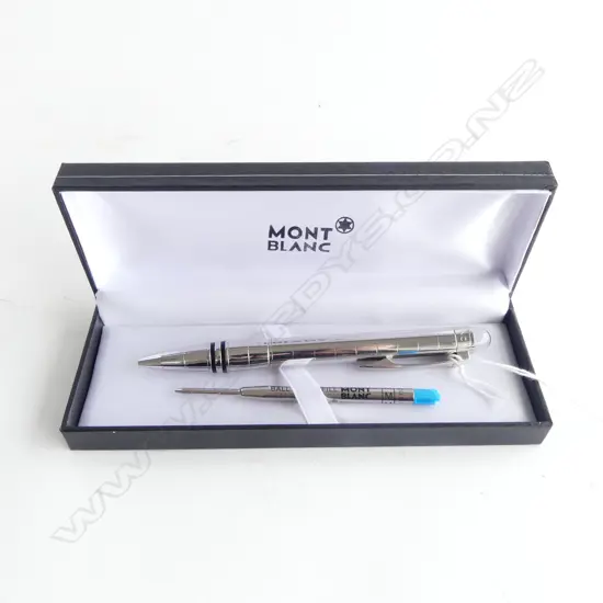 MONT BLANC ROLLER PEN in BOX w serial number & extra cartridge