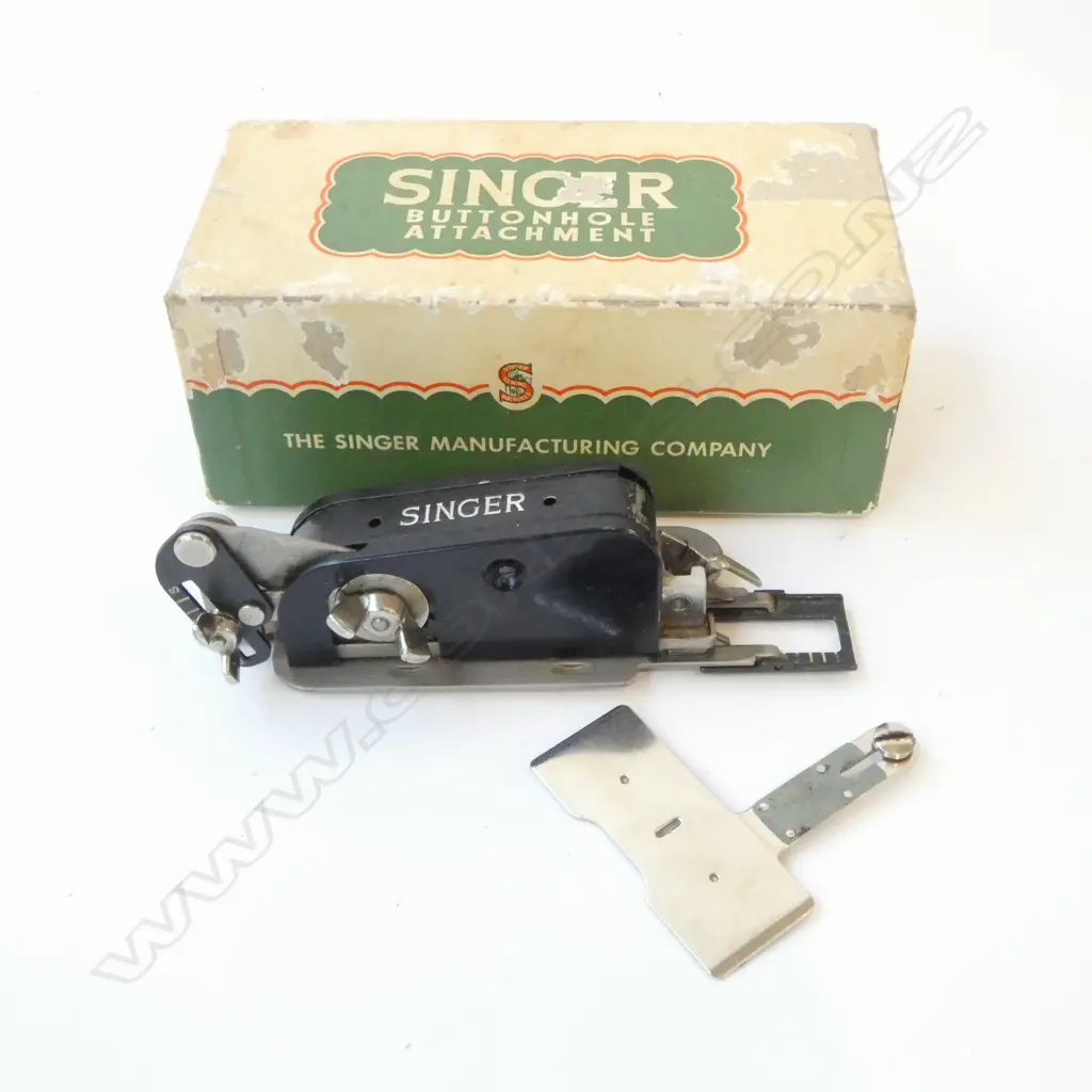 SINGER BUTTONHOLE ATTACHMENT NUMBER: 86662 Image 1++