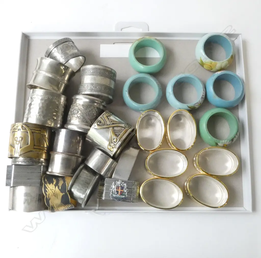 30 NAPKIN RINGS – INCLUDES ART NOUVEAU, FOLK ART, SILVER PLATED ETC  Image 1++