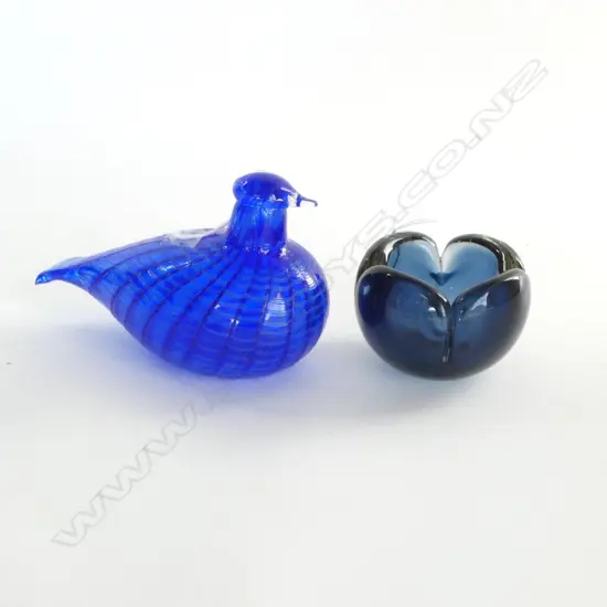 FINNISH ITTALA GLASS BIRD L140MM & SMALL SIGNED GLASS BOWL DIA70MM
