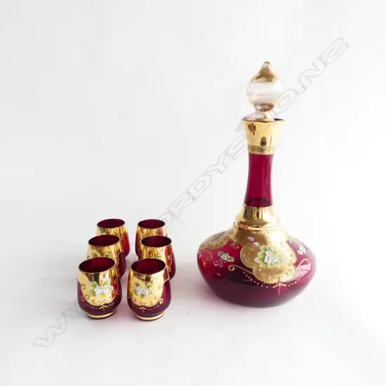 RED & GOLD VENETIAN GLASS MUSICAL DECANTER & 6 GLASSES H.345mm