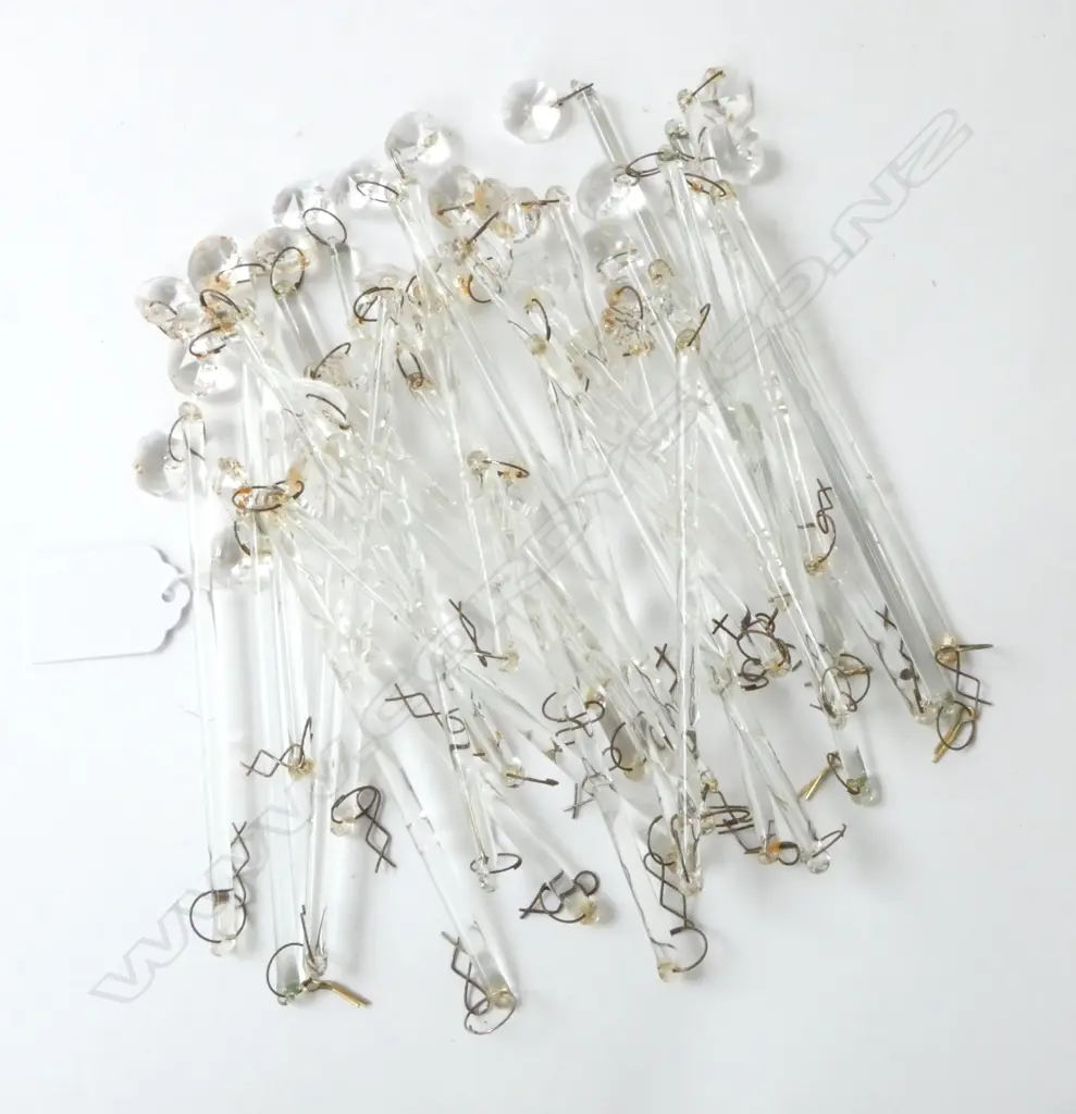 32 ASSTD. FACET CUT CRYSTAL STRING DROPS FOR HANGING, L.140MM-170MM Image 1++
