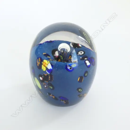 GARY NASH GLASS PAPER WEIGHT H90MM