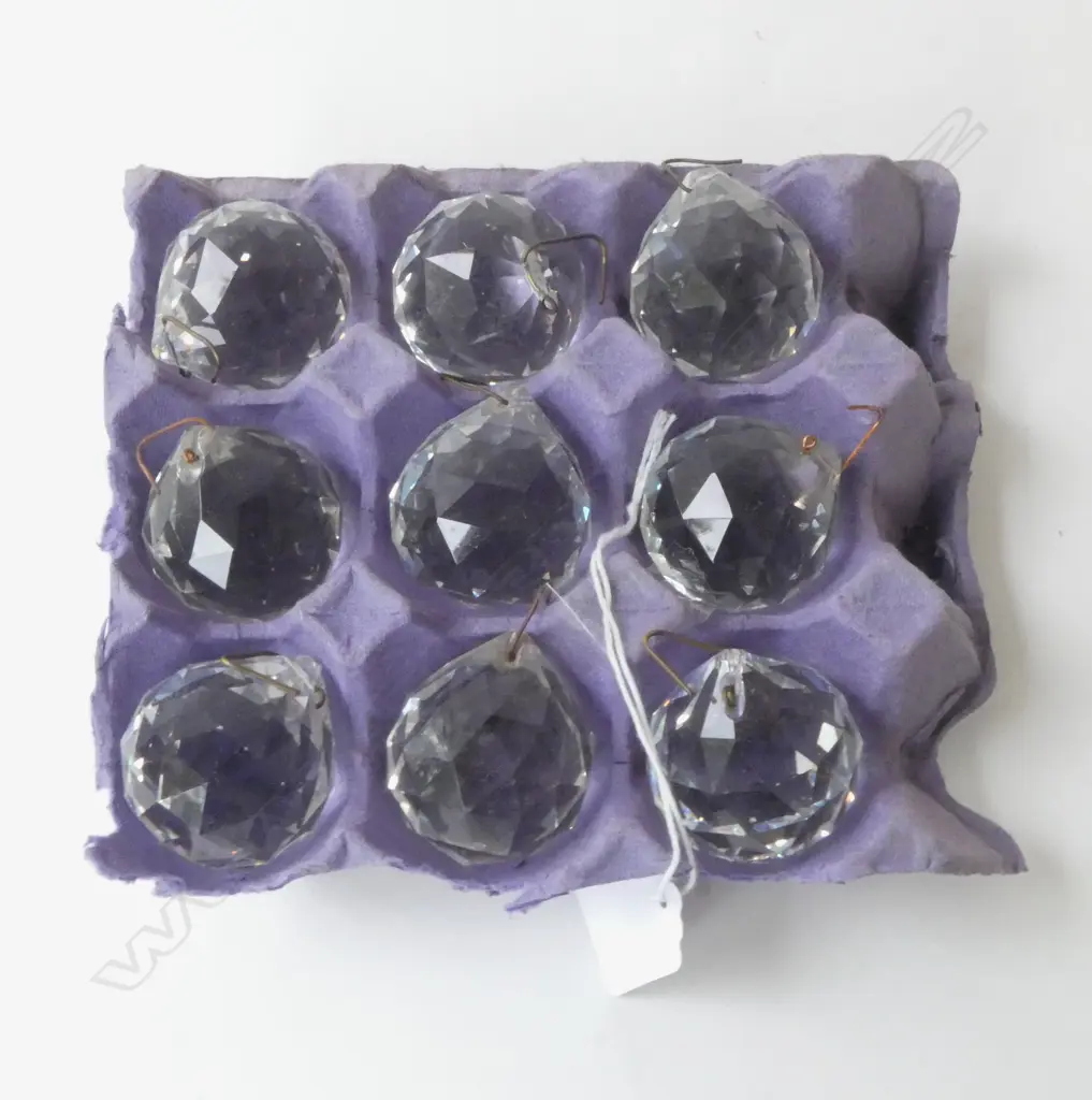 NINE VINTAGE CRYSTAL FACETED BALLS FOR HANGING, W.40MM  Image 1++