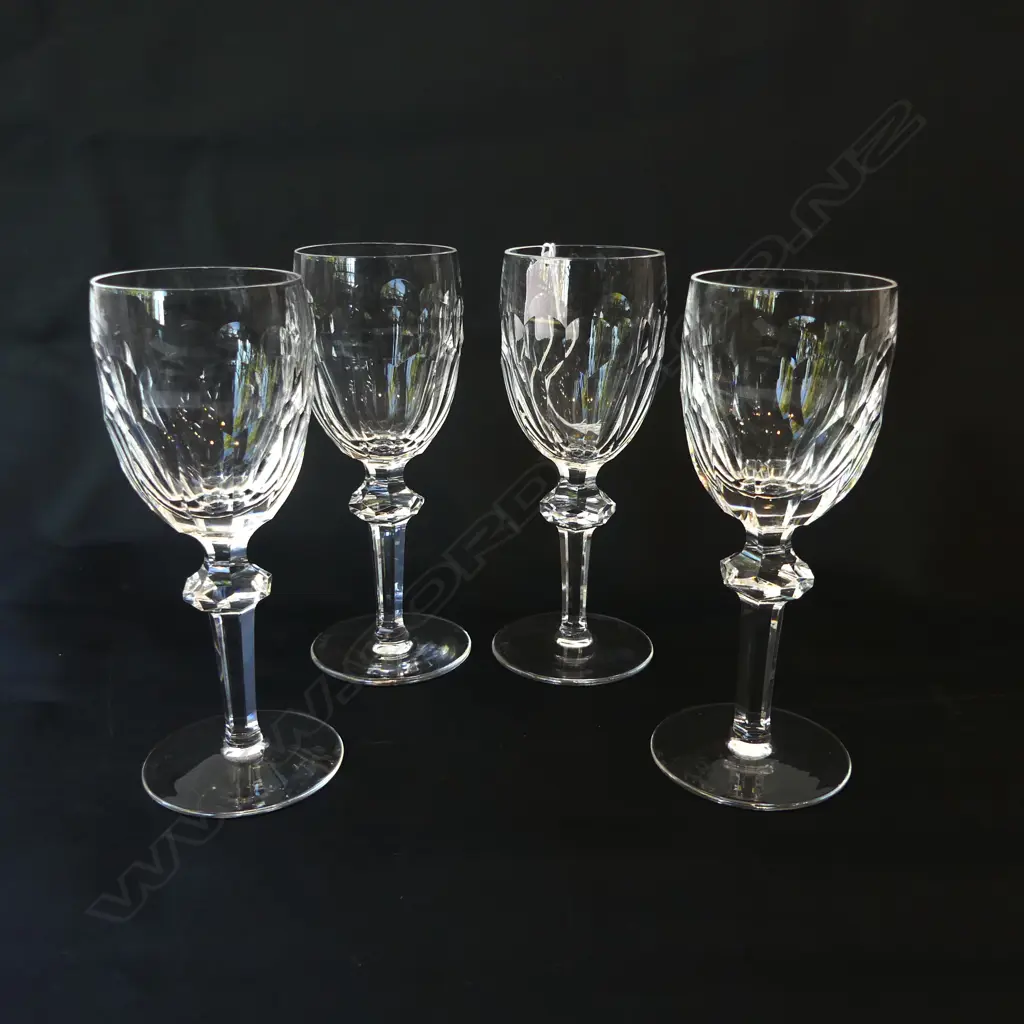 SET OF 4 WATERFORD CUT CRYSTAL WINE GLASSES, H.160MM  Image 1++