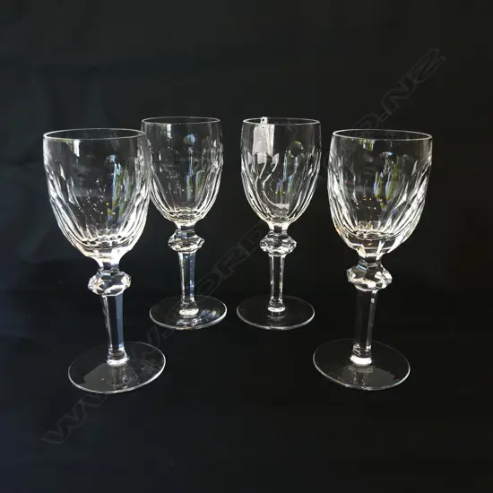 SET OF 4 WATERFORD CUT CRYSTAL WINE GLASSES, H.160MM 
