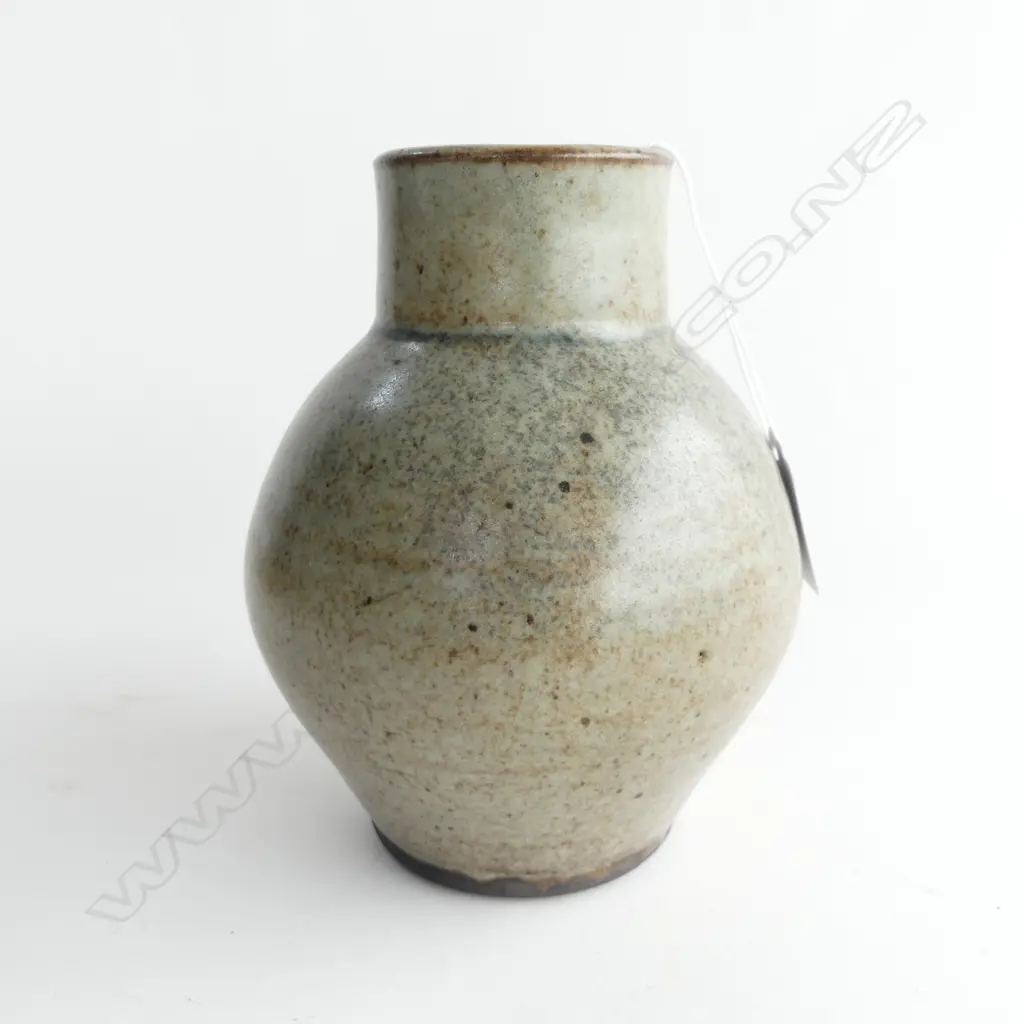 PETER STICHBURY N.Z. STUDIO POTTERY VASE H.160mm Image 1++