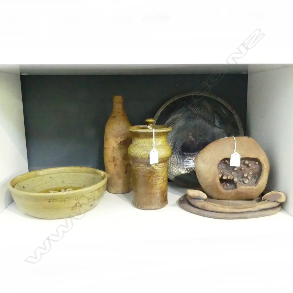 5 PCES. ASST. POTTERY Incl. KUMEU POTTERY WINE VASE etc H.300mm Image 1++