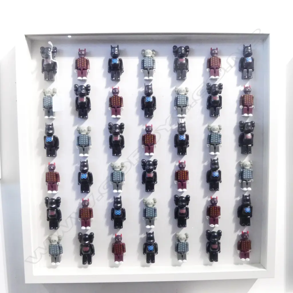 42 FRAMED UNBOXED KAWS BY KUBRICK FIGURES 480x480mm Image 1++