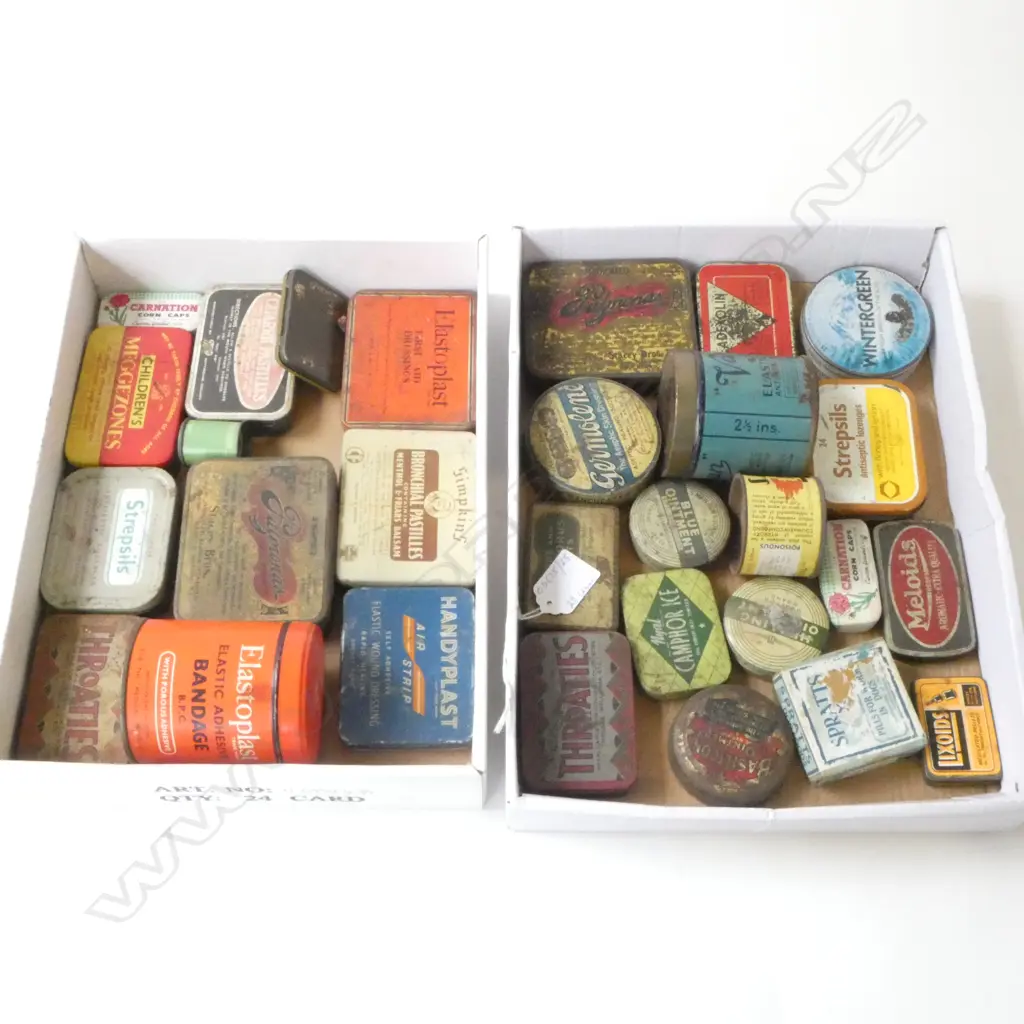 COLLECTION OF 29 VINTAGE MEDICINE TINS IN TWO TRAYS  Image 1++