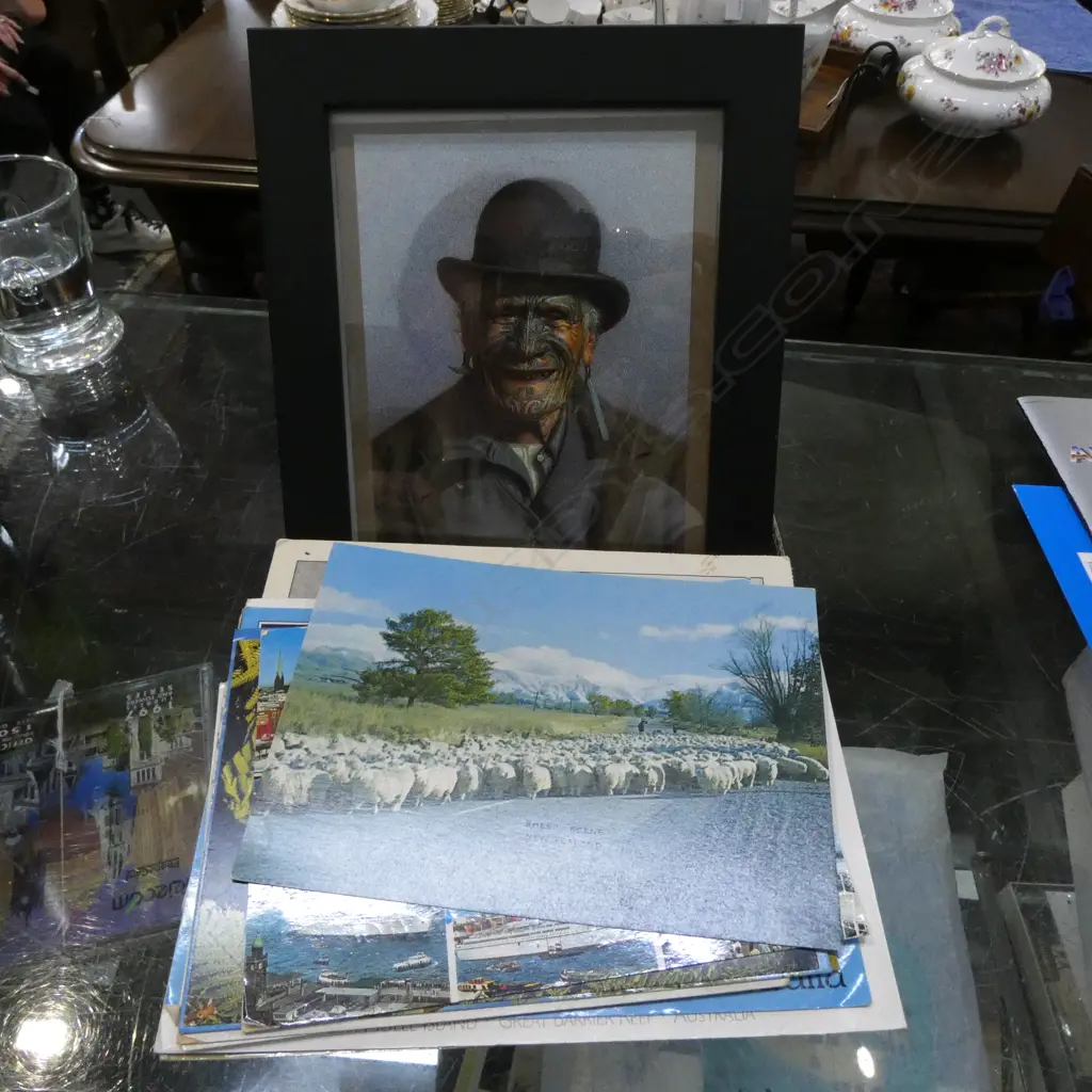POSTCARDS + GOLDIE 'A GOOD JOKE' FRAMED POSTCARD Image 1++