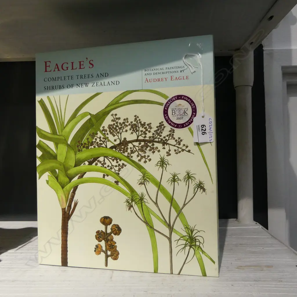 SET OF BOOKS AUDREY EAGLES COMPLETE TREES & SHRUBS OF NZ Image 1++