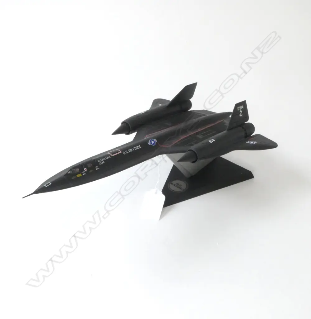 FRANKLIN MINT MODEL SR71 BLACKBIRD BOMBER L330MM Image 1++