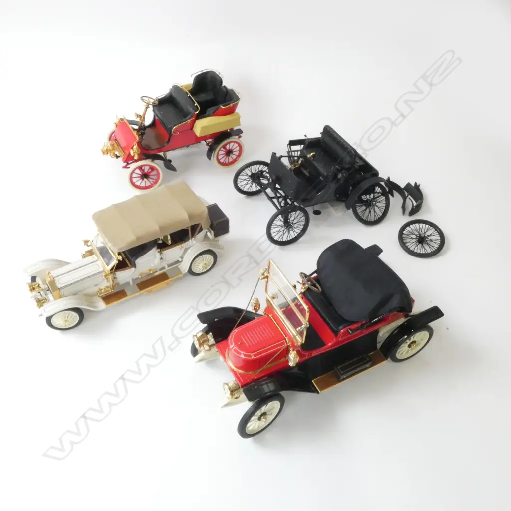 4 DIE CAST FRANKLIN MINT MODEL CARS L200MM 1 ALL FAULTS Image 1++