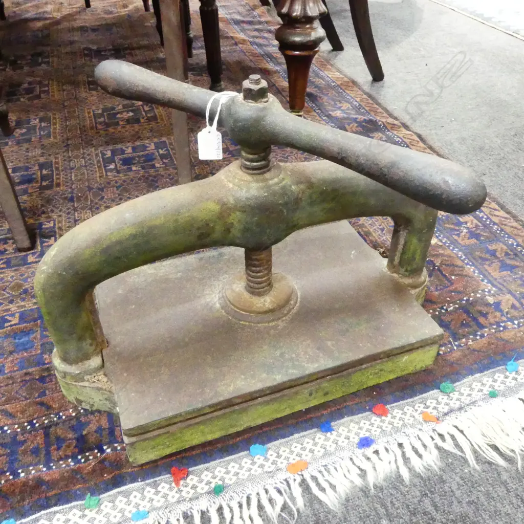 VINTAGE CAST IRON PRESS L470MM Image 1++
