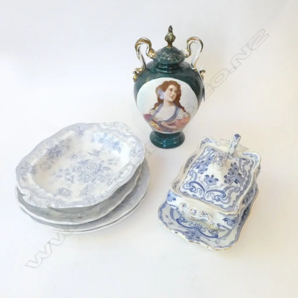 4 B/W MIDDLEPORT POTTERY BURLEIGH DISHES/PLATES, TUREEN & VICTORIA VASE (FAULTS) H.290mm Image 1++