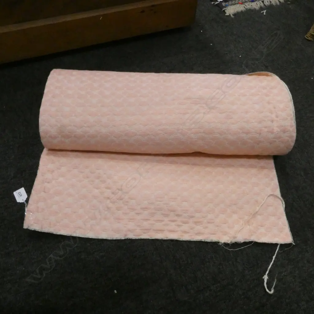 PINK DAMASK FABRIC Image 1++