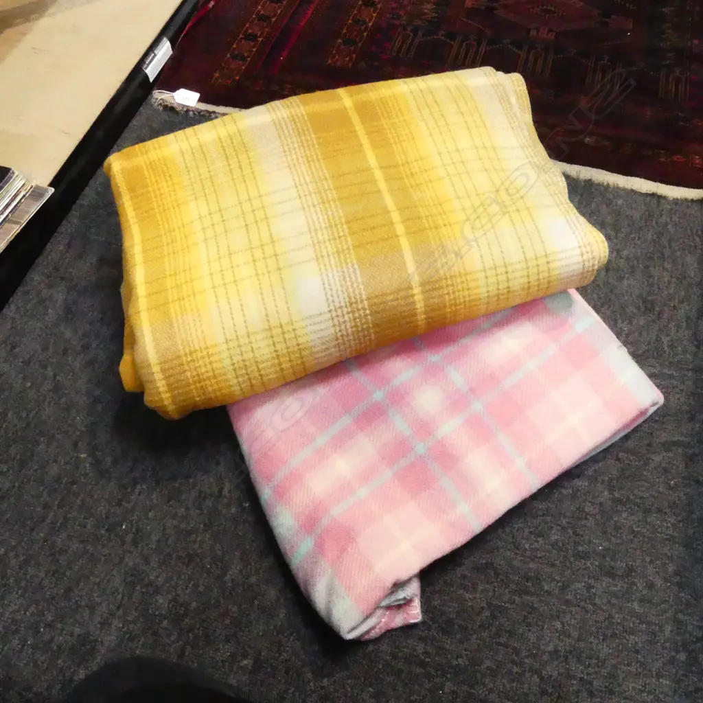 2 WOOL BLANKETS Image 1++