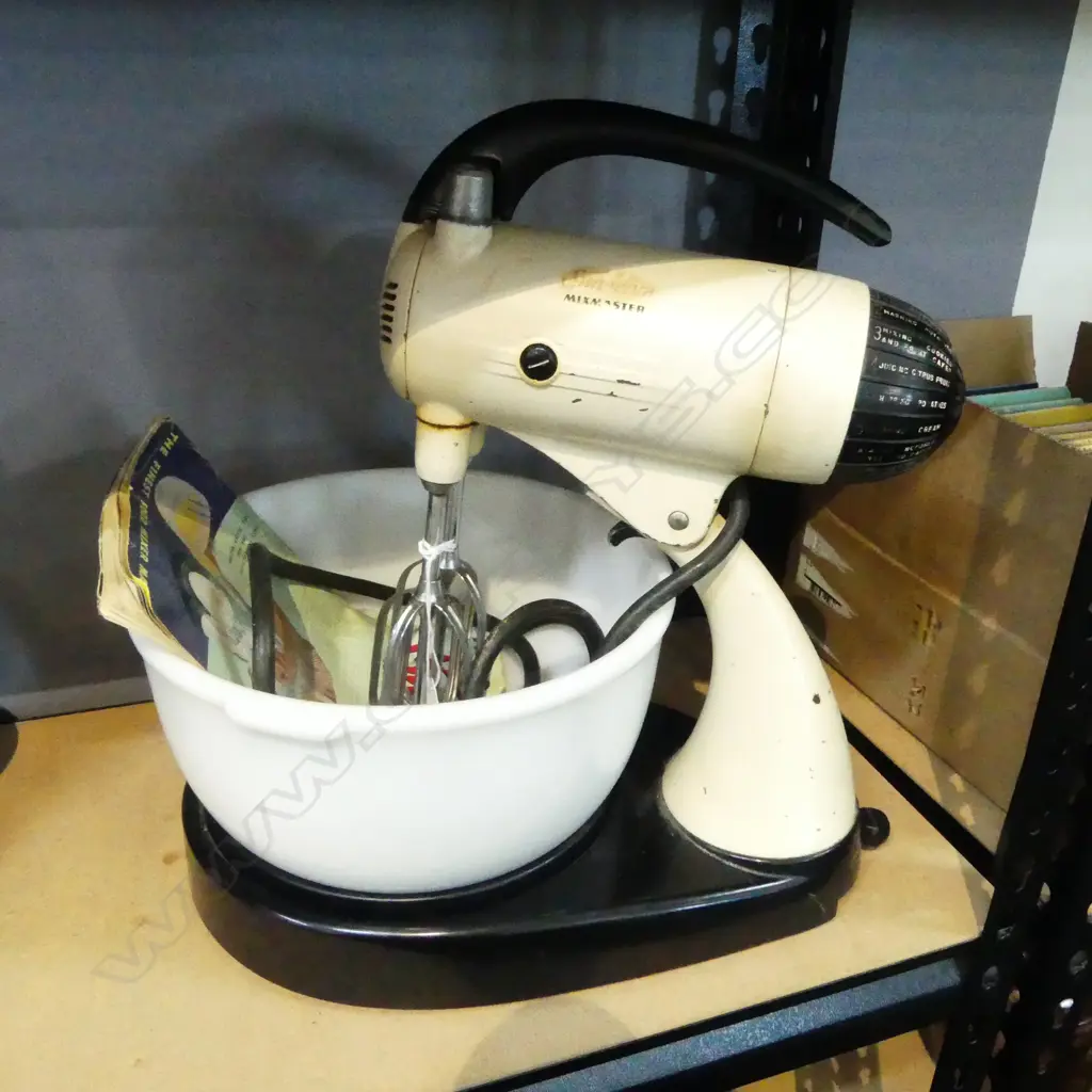 VINTAGE SUNBEAM MIXMASTER & MANUAL Image 1++