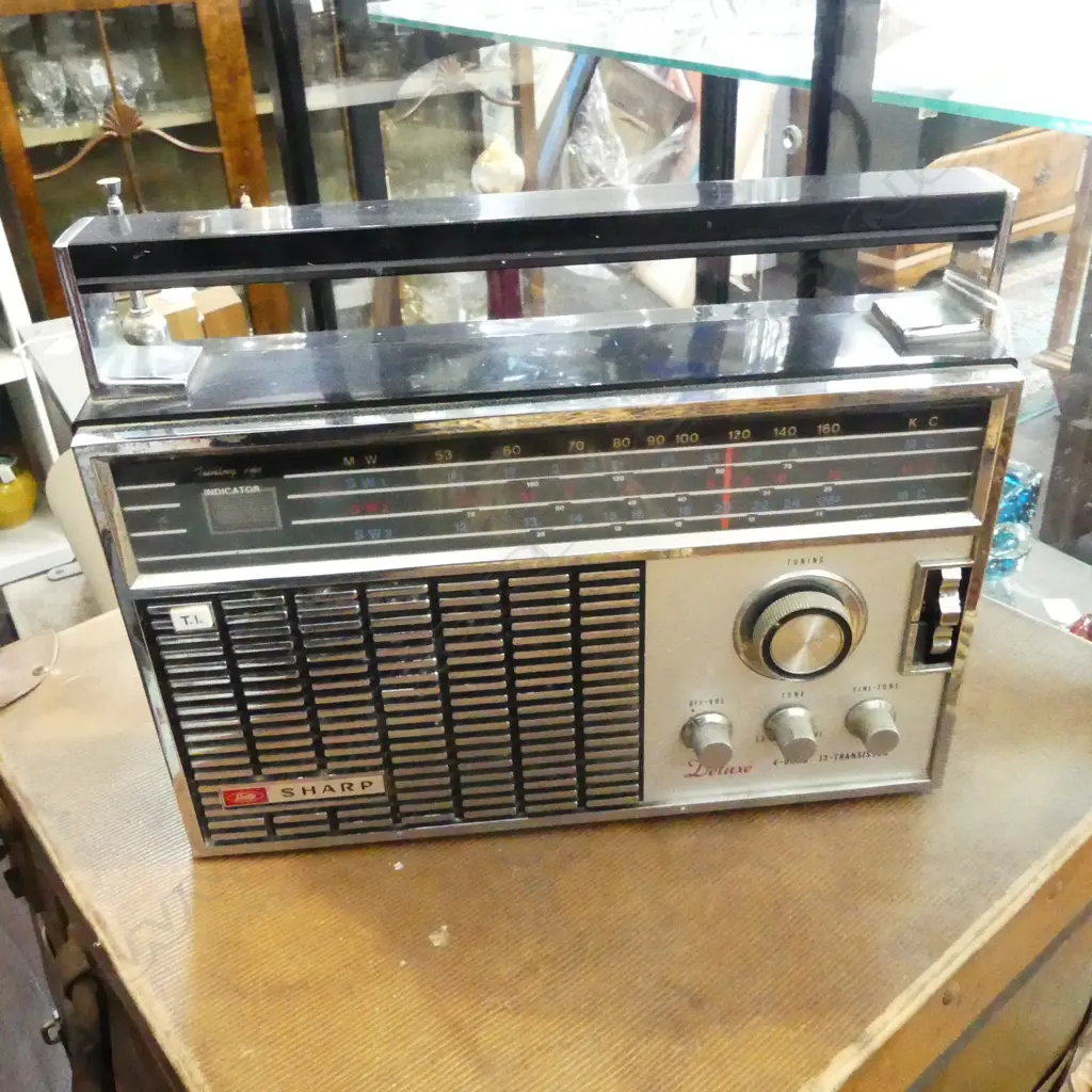 SHARP DELUXE RADIO (WORKING) Image 1++