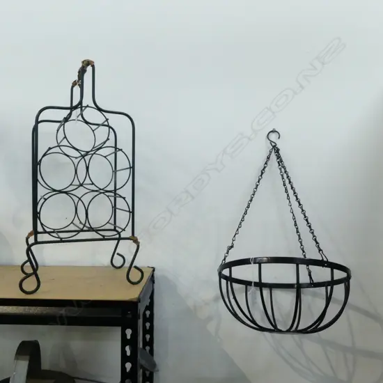 1 VINTAGE METAL WINE RACK 5 BOTTLES (480 X 200MM) AND 1 METAL HANGING BASKET, 500 X 300MM