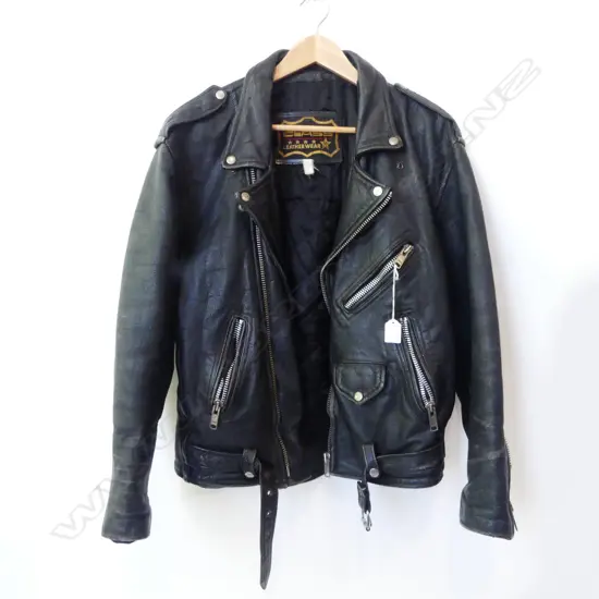 MENS LEATHER JACKET SIZE 44
