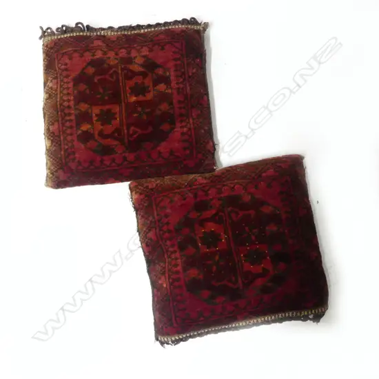 PR HAND KNOTTED RUG CUSHIONS 500x550mm